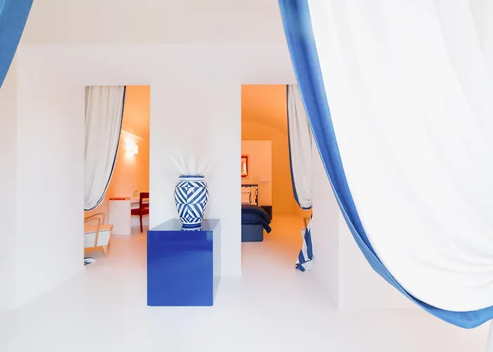 Chiara - Lavi Luxury קאפרי