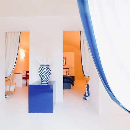 Chiara - Lavi Luxury Capri